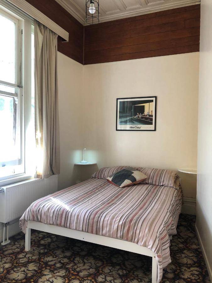 Oasis Accommodation Опотікі Екстер'єр фото