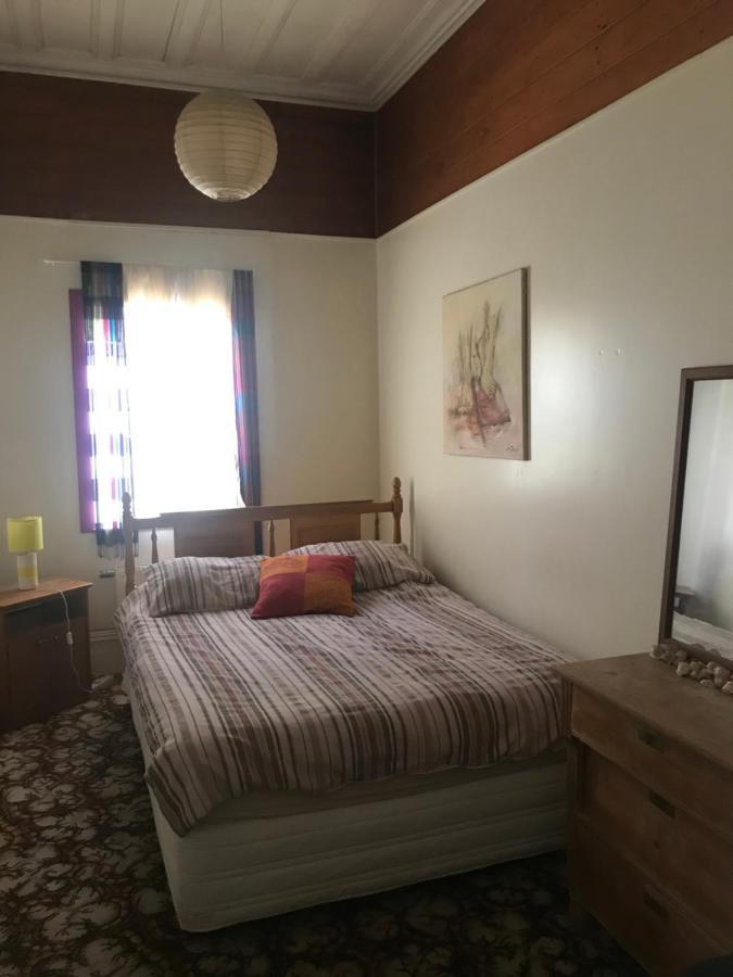 Oasis Accommodation Опотікі Екстер'єр фото